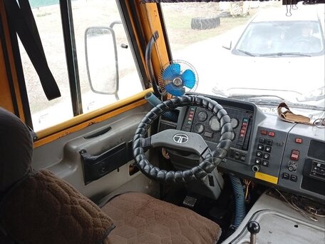 2008 БАЗ А079, жёлтый, 350000 рублей, вид 3