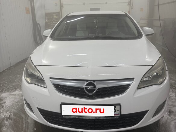 2010 Opel Astra J, белый, 599000 рублей