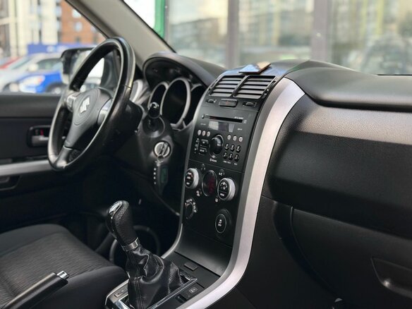 2014 Suzuki Grand Vitara II Рестайлинг 2, белый - вид 11
