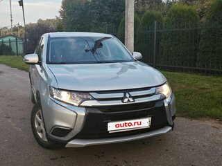 2015 Mitsubishi Outlander III Рестайлинг 2, серебристый, 1380000 рублей, вид 1