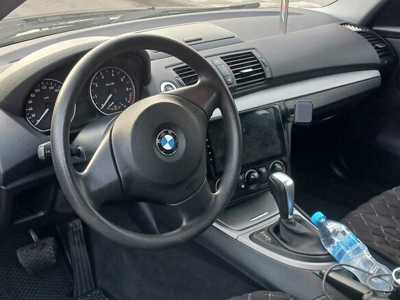 2011 BMW 1 серии 116i I (E81/E82/E87/E88) Рестайлинг, чёрный, 700000 рублей - вид 7