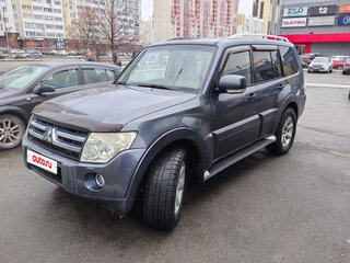 2007 Mitsubishi Pajero IV, серый, 1350000 рублей, вид 2