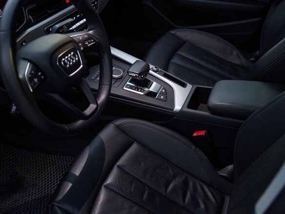2018 Audi A4 V (B9), чёрный, 2200000 рублей - вид 14
