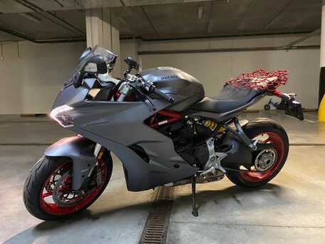 2020 Ducati Supersport, серый, 1279000 рублей, вид 4
