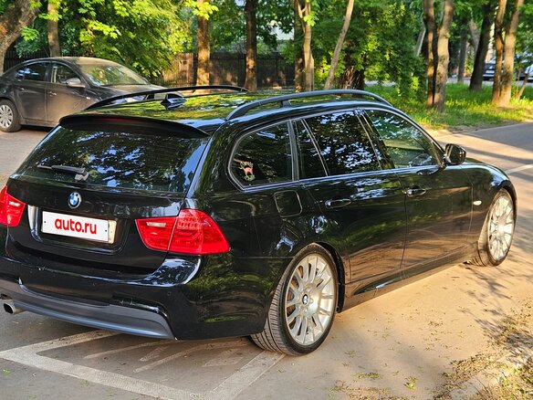 2009 BMW 3 серии 320d V (E90/E91/E92/E93) Рестайлинг, чёрный, 1399999 рублей - вид 3