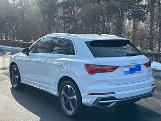 2022 Audi Q3 35 TFSI II (F3), белый, 2392000 рублей, вид 4