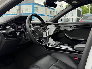 2020 Audi A8 55 TFSI IV (D5), белый, 6100000 рублей, вид 3