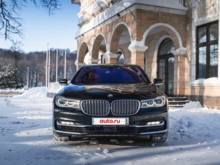 2016 BMW 7 серии Long 750Li xDrive VI (G11/G12), чёрный, 3600000 рублей, вид 3