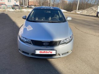 2010 Kia Cerato 5-speed II, серебристый, 440000 рублей, вид 1