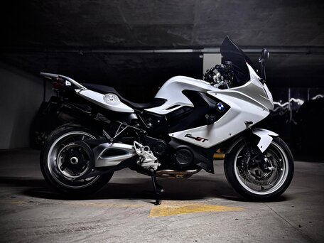 2014 BMW F 800 GT, белый, 700000 рублей, вид 1