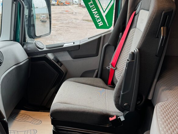 2023 Renault T-Series, зелёный, 14900000 рублей - вид 24