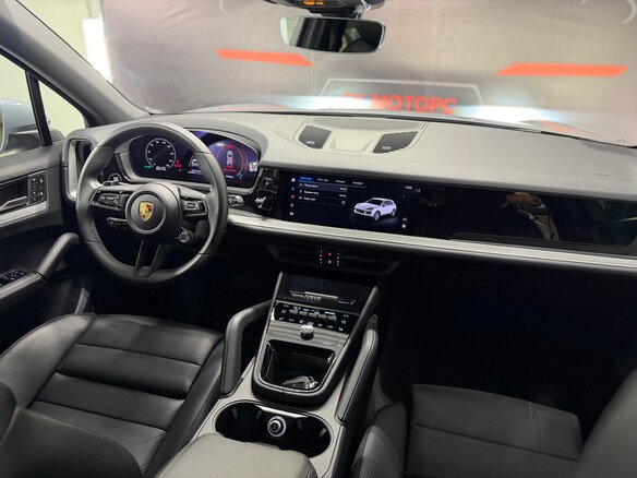 2024 Porsche Cayenne III Рестайлинг, серебристый, 13900000 рублей - вид 27