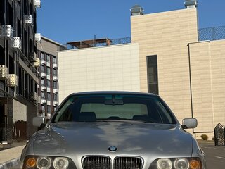2002 BMW 5 серии 520i IV (E39) Рестайлинг, серебристый, 620000 рублей, вид 5