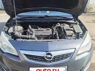 2010 Opel Astra J, серый, 550000 рублей, вид 2