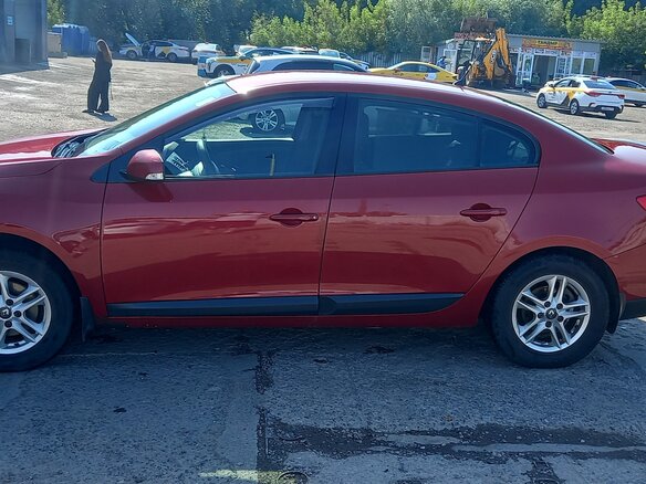 2012 Renault Fluence I, красный, 600000 рублей - вид 6