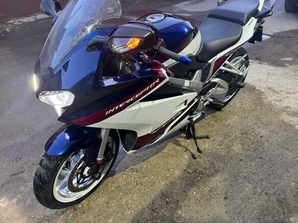 2020 Honda VFR 800, белый, 1000000 рублей - вид 7