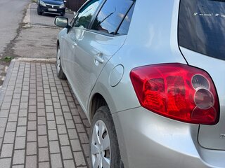 2008 Toyota Auris I, серебристый, 660000 рублей, вид 4