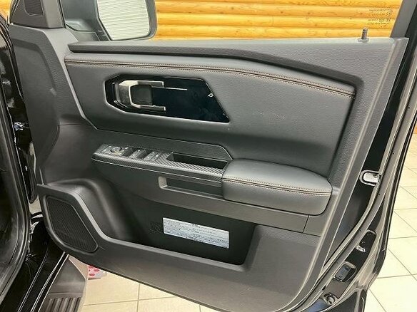 2025 Mitsubishi Triton VI, чёрный, 4690000 рублей - вид 16