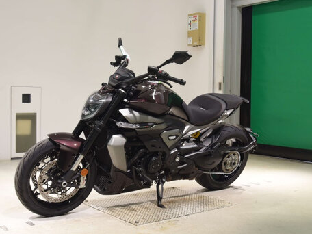 2026 Ducati Diavel V4, чёрный, 2600000 рублей, вид 4