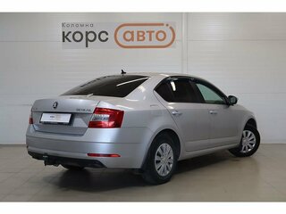 2018 Skoda Octavia III (A7) Рестайлинг, серебристый, 1206200 рублей, вид 3
