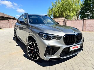 2022 BMW X5 M Competition III (F95), серебристый, 6990000 рублей, вид 1