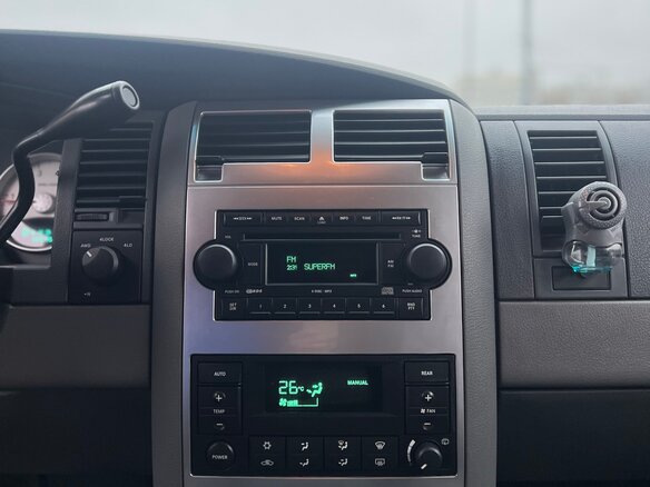 2005 Dodge Durango II, чёрный, 1400000 рублей - вид 11