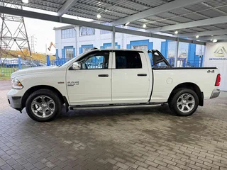 2022 Ram 1500 Crew Cab IV (DS/DJ), белый, 4350000 рублей, вид 2