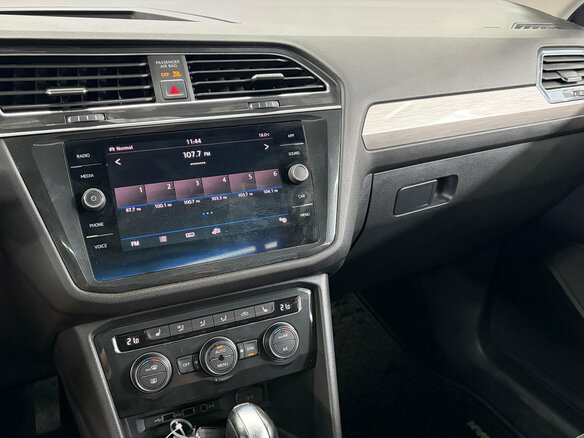 2018 Volkswagen Tiguan Allspace II, серый - вид 11