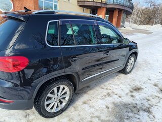 2013 Volkswagen Tiguan I Рестайлинг, чёрный, 1300000 рублей, вид 3