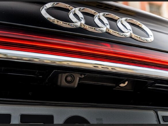 2020 Audi A8 Long 50 TFSI IV (D5), чёрный, 9200000 рублей - вид 24