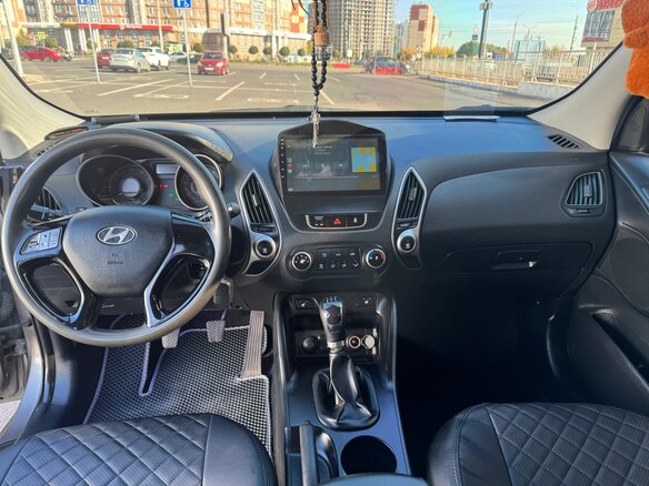 2011 Hyundai ix35 I, серебристый, 1100000 рублей - вид 7