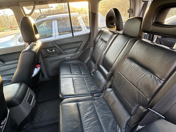 2006 Mitsubishi Pajero III Рестайлинг, серебристый, 1150000 рублей - вид 17