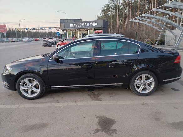 2013 Volkswagen Passat B7, чёрный, 2000000 рублей - вид 10