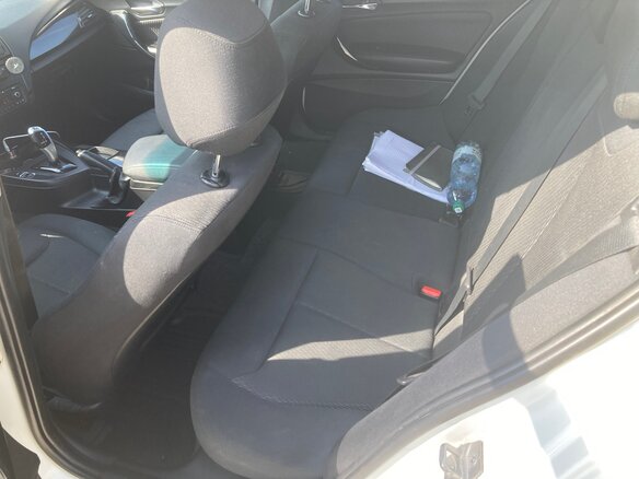 2012 BMW 1 серии 116i II (F20/F21), белый, 1100000 рублей - вид 16
