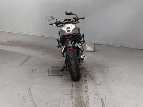 2019 Honda CB 650R, серебристый, 675000 рублей, вид 4