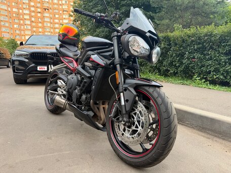 2017 Triumph Street Triple, чёрный, 715000 рублей, вид 1