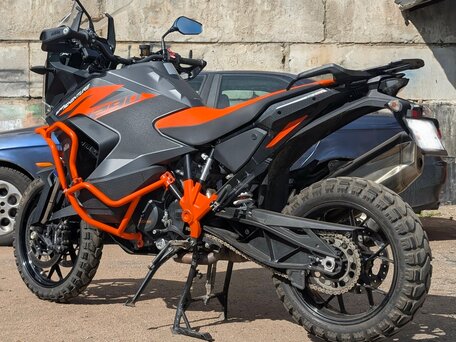 2022 KTM 1290 Super Adventure S, чёрный, 1546054 рублей, вид 2