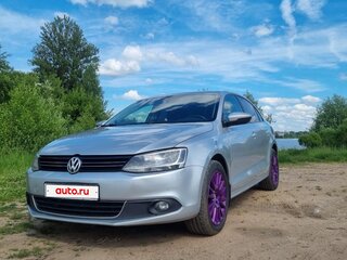 2012 Volkswagen Jetta VI, серебристый, 910000 рублей, вид 1
