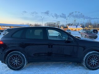 2016 Porsche Cayenne II Рестайлинг (958), коричневый, 4000000 рублей, вид 4