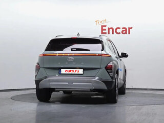 2023 Hyundai Kona II (SX2), серебристый, 2860000 рублей, вид 2