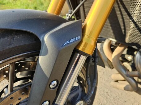 2015 Yamaha MT-09 Tracer (FJ-09), серый, 780000 рублей, вид 5