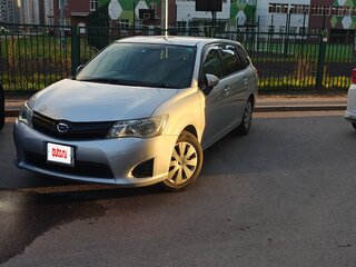 2013 Toyota Corolla Fielder XI (E160, E170, E180), серебристый, 840000 рублей, вид 2