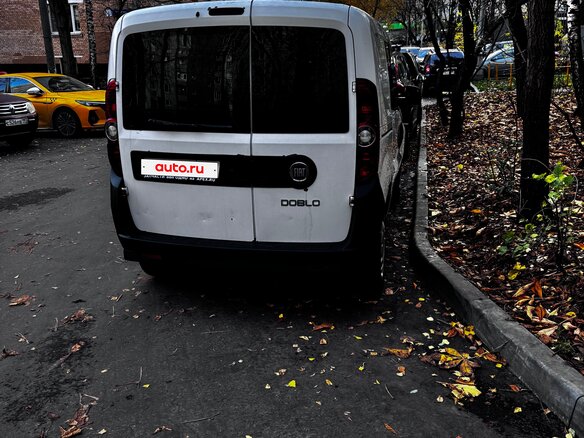2010 Fiat Doblo II, белый, 850000 рублей - вид 4