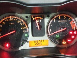 2007 Nissan Note I, красный, 700000 рублей, вид 5