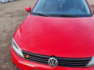 2011 Volkswagen Jetta VI, красный, 1000000 рублей, вид 1