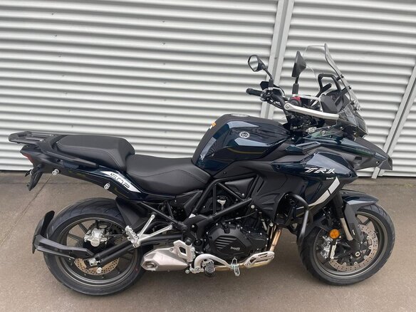 2026 Benelli TRK 502, чёрный, 548100 рублей - вид 1