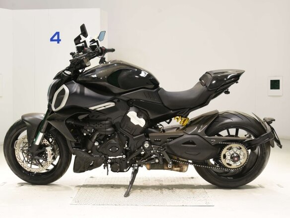 2025 Ducati Diavel V4, чёрный, 1950000 рублей