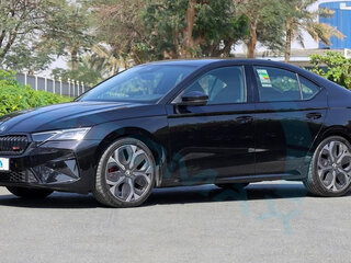 2025 Skoda Octavia RS IV Рестайлинг, чёрный, 6823450 рублей, вид 3