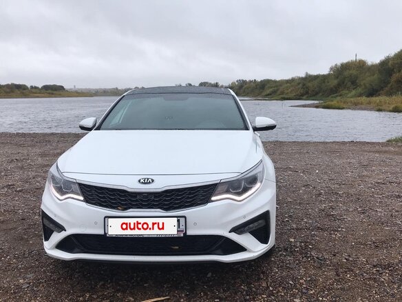 2018 Kia Optima IV Рестайлинг, белый, 2200000 рублей - вид 2