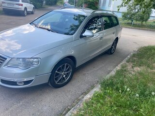 2010 Volkswagen Passat EcoFuel B6, серебристый, 700000 рублей, вид 2